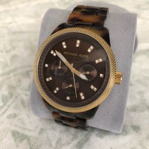 🛑SOLD🛑Michael Kors Tortoise JetSet WatchCrystals